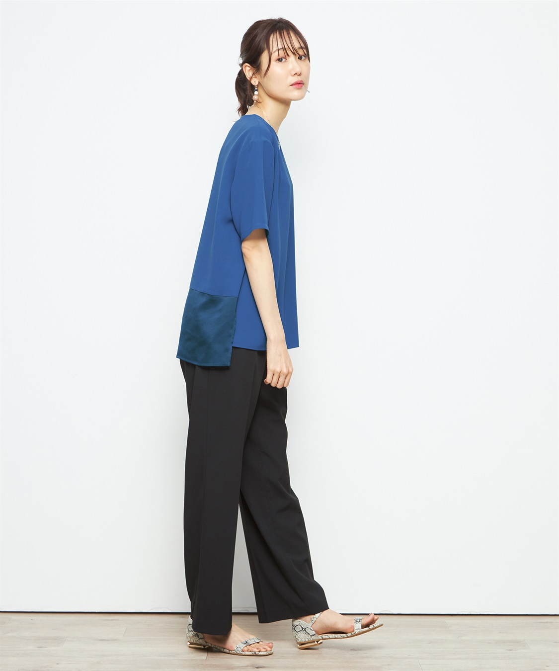 A/C DESIGN BY ALPHA CUBIC 【接触冷感】サテンドッキングブラウス_sub_1