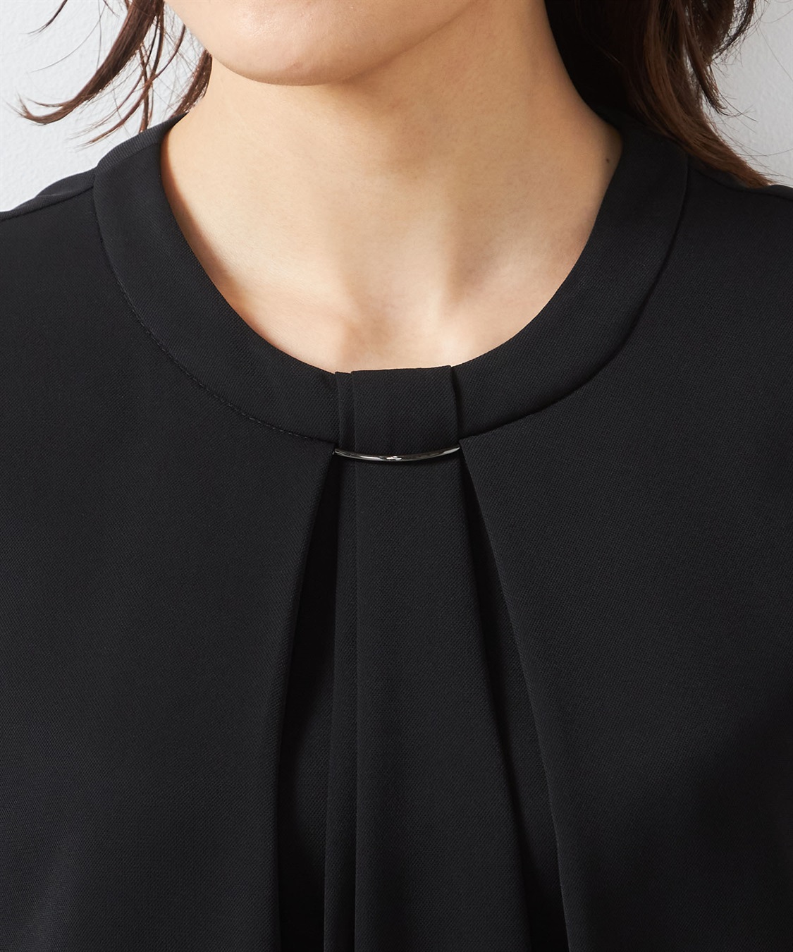 A/C DESIGN BY ALPHA CUBIC メタルパーツ付きボウタイブラウス_sub_3