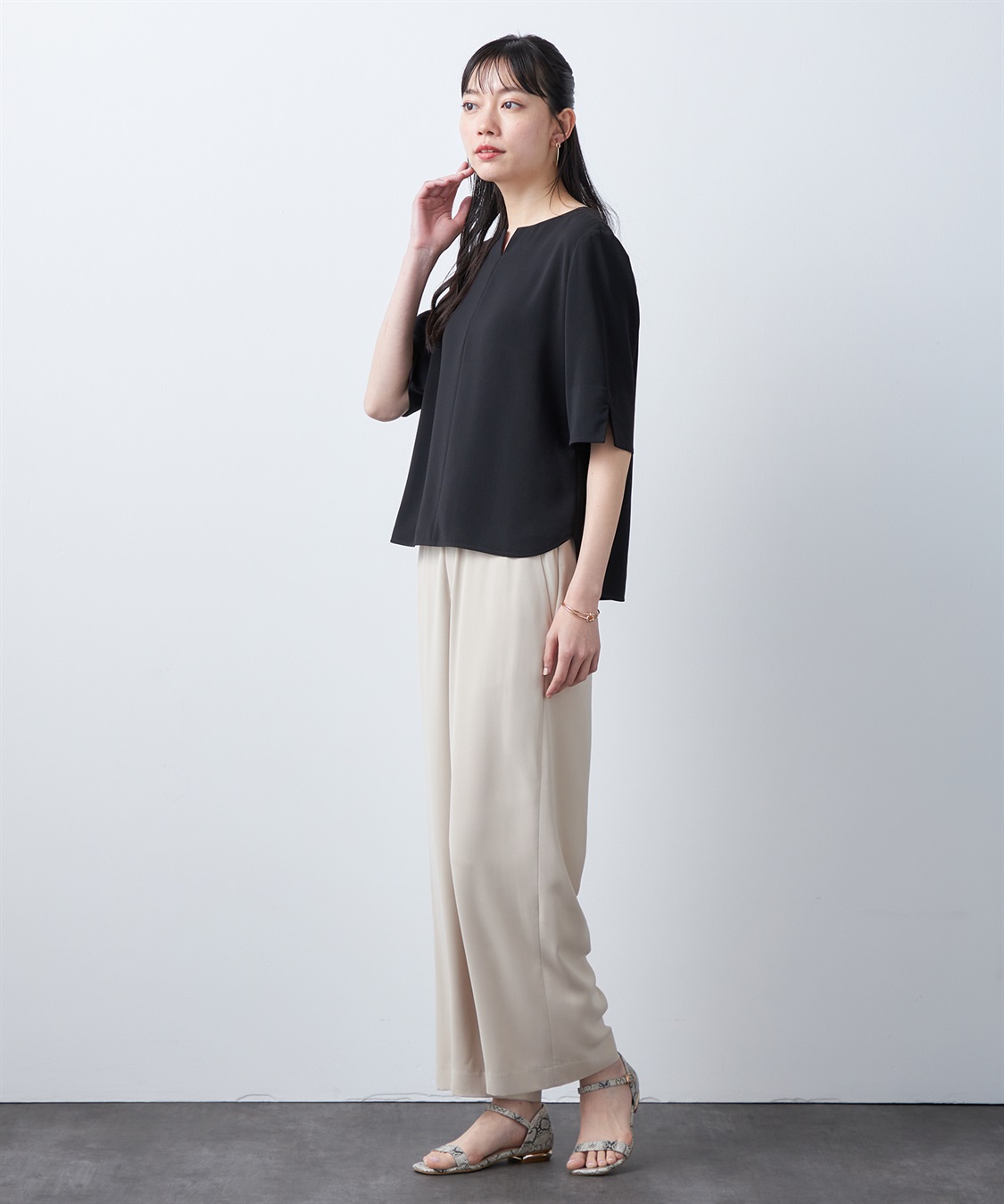 A/C DESIGN BY ALPHA CUBIC 【UVカット・冷感・ウォッシャブル】キーネックブラウス_sub_28