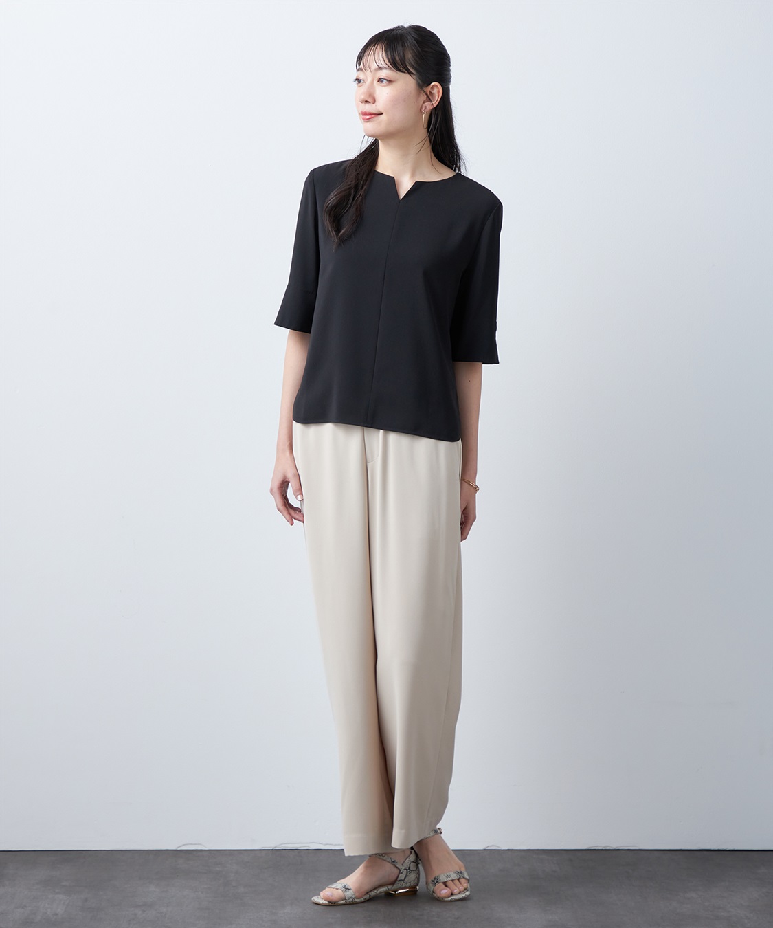 A/C DESIGN BY ALPHA CUBIC 【UVカット・冷感・ウォッシャブル】キーネックブラウス_sub_29