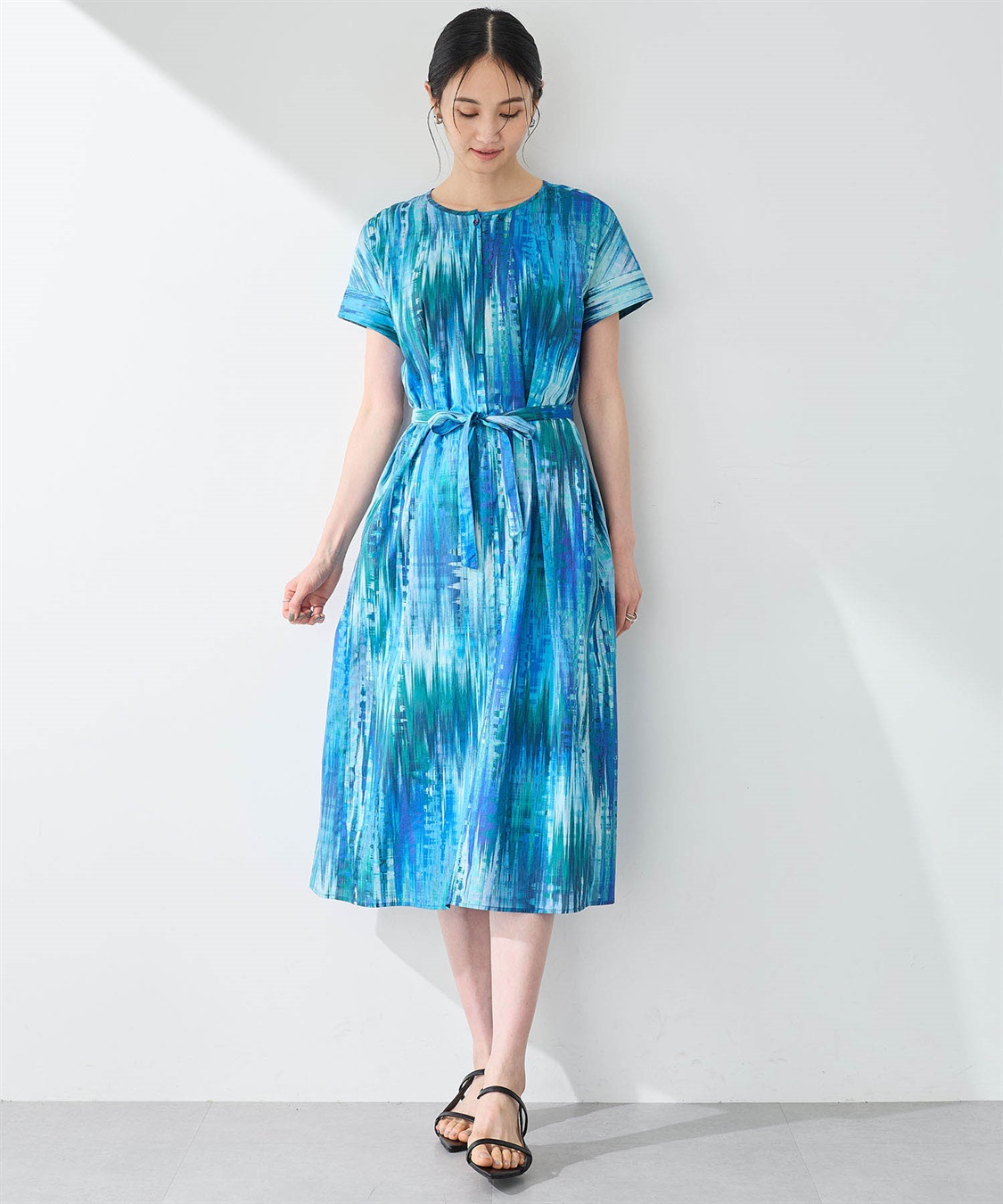 キナコ様 リバティフリルスリーブワンピース SFN0201〕ラッフルスリーブカットワークワンピース | AAYUSHI