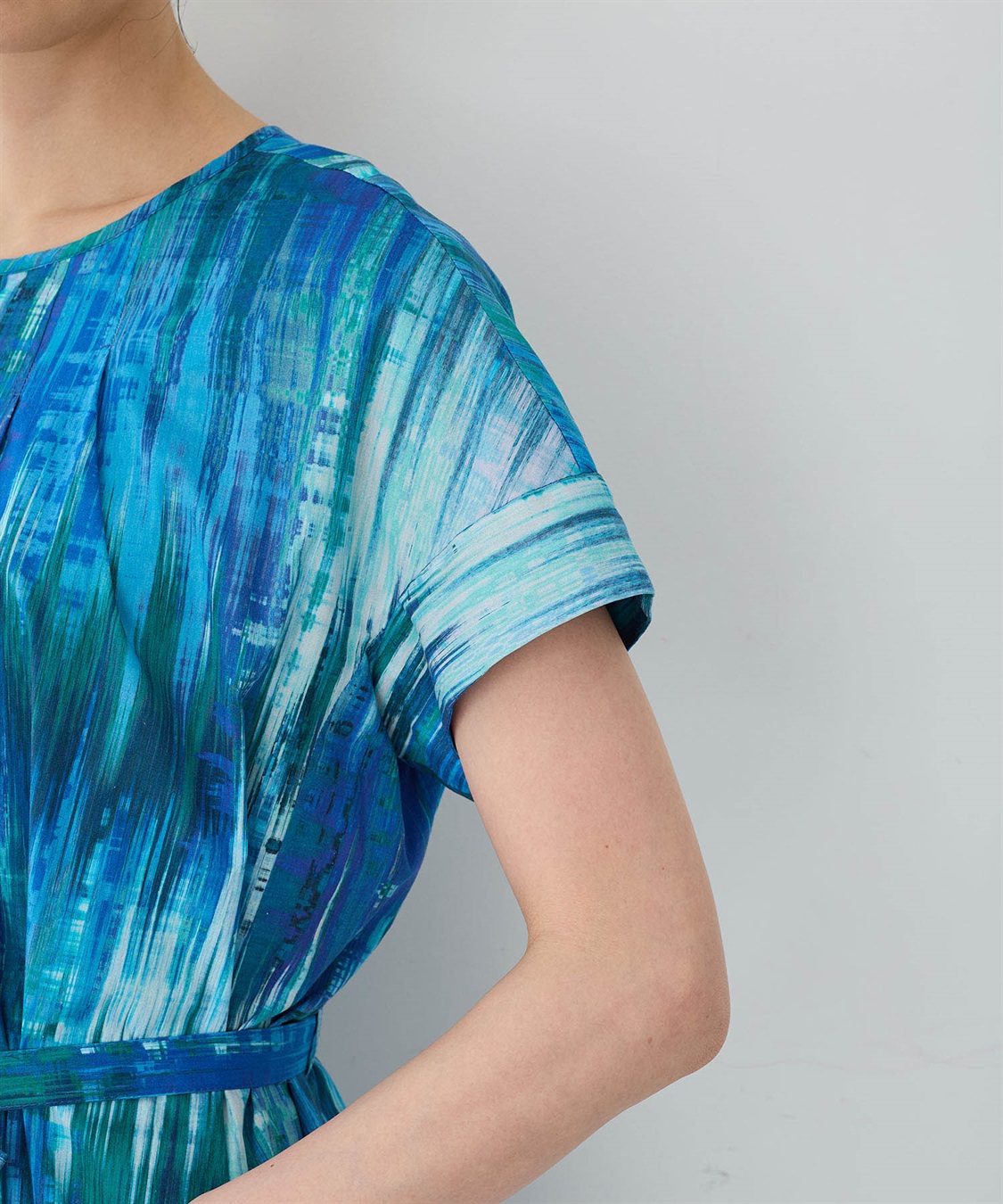 [新品未使用]リバティ(アルファキュービック)半袖ワンピース 13号 ブルー系 リバティワンピース A/C DESIGN BY ALPHA CUBIC｜クロスプラス公式通販