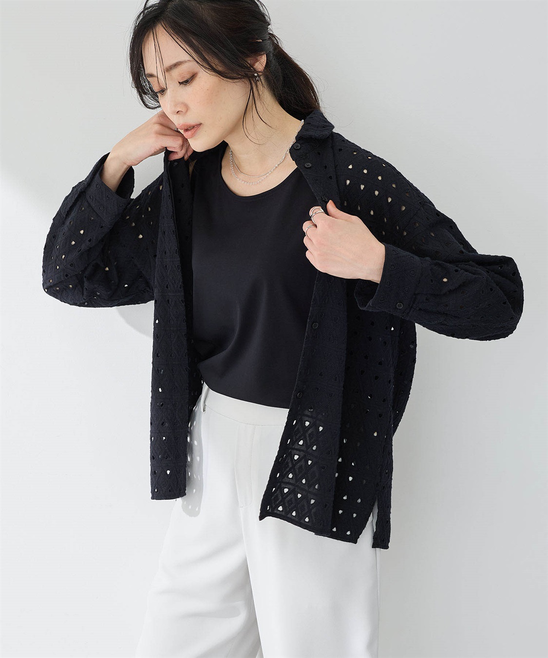 A/C DESIGN BY ALPHA CUBIC 総刺しゅうシャツブラウス_sub_1