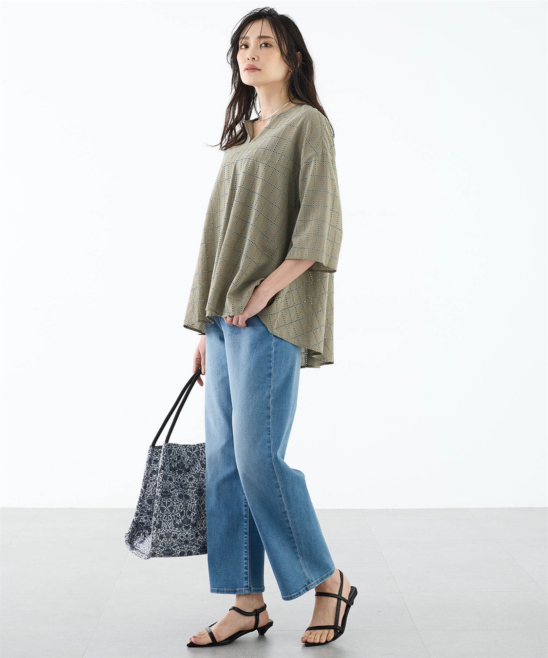 A/C DESIGN BY ALPHA CUBIC スクエア刺しゅうブラウス_sub_11