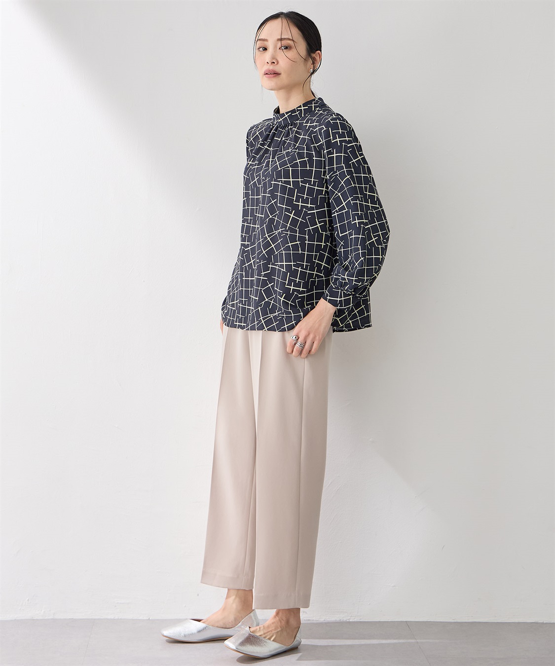 A/C DESIGN BY ALPHA CUBIC 【アルコラージュ】幾何チェックプリントブラウス_sub_9