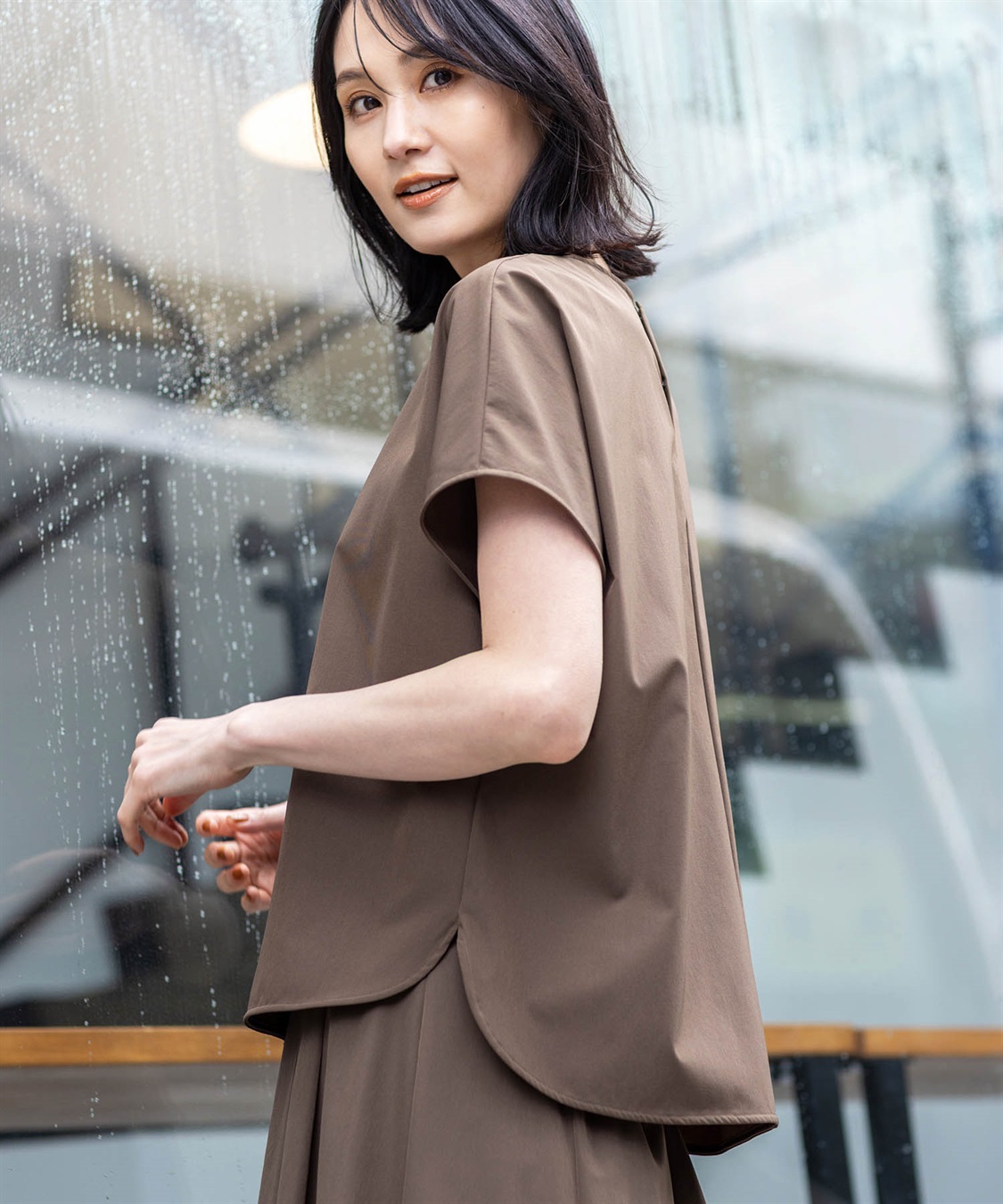 エーシーデザインバイアルファキュービック A/C DESIGN BY ALPHA CUBIC 【美モーション】ストレッチナイロンラッシュブラウス【接触 美モーション】ストレッチナイロンラッシュブラウス【接触冷感