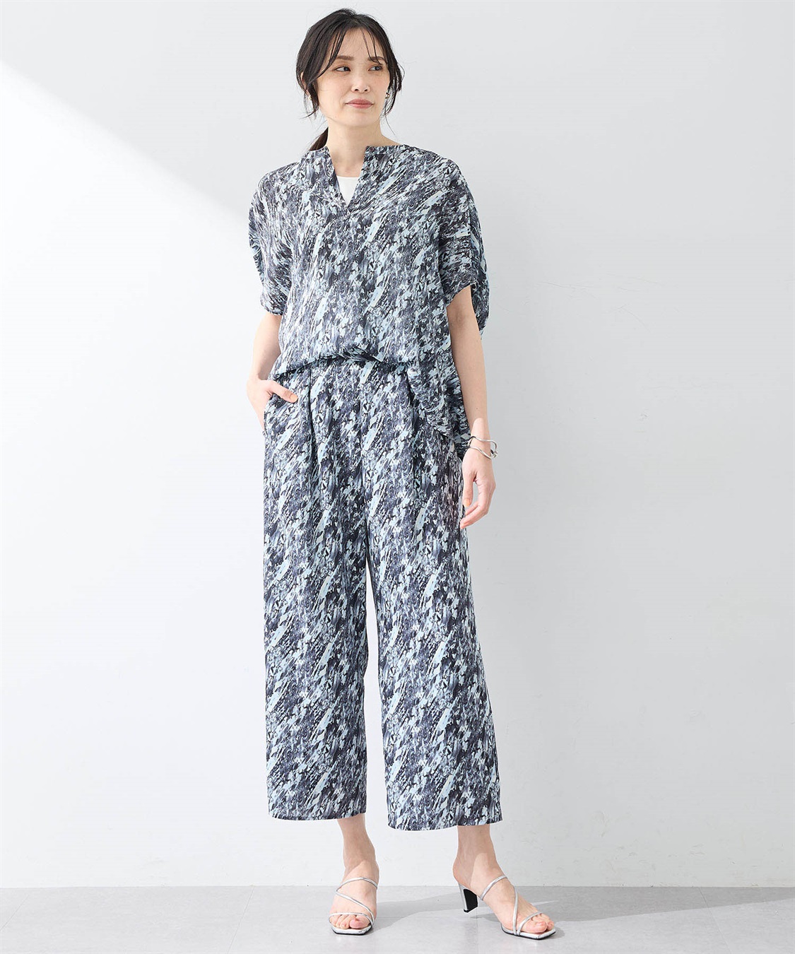 くまモンさま専用　アプワイザー　アルページュブラウス 上品スタイル くまモンさま専用 アルページュブラウス