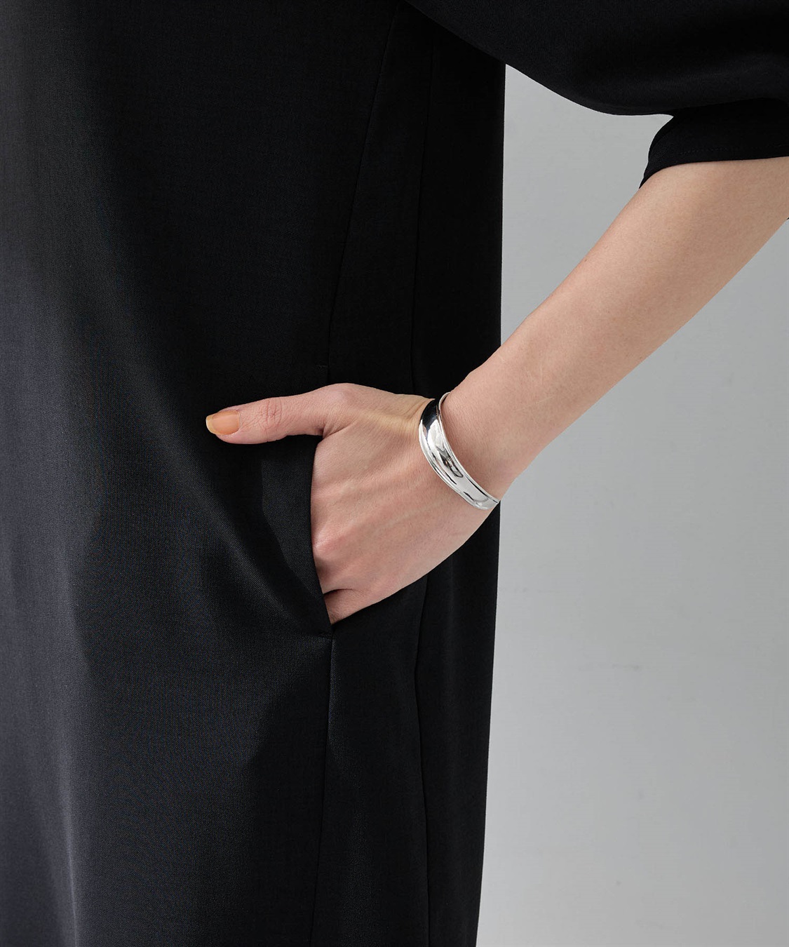 A/C DESIGN BY ALPHA CUBIC 【美モーション】タックスリーブワンピース【接触冷感・UVカット】_sub_9