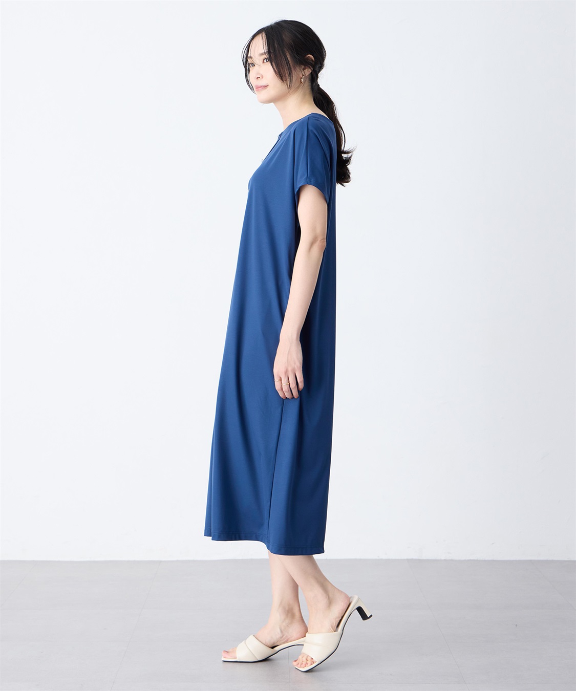 A/C DESIGN BY ALPHA CUBIC ヘンリーネック風カットワンピース_sub_5