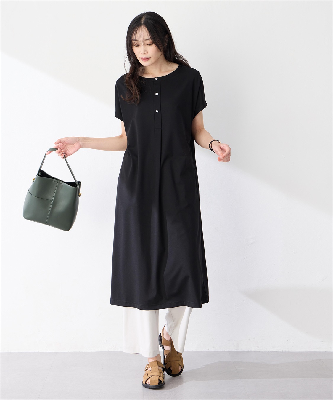 A/C DESIGN BY ALPHA CUBIC ヘンリーネック風カットワンピース_sub_7