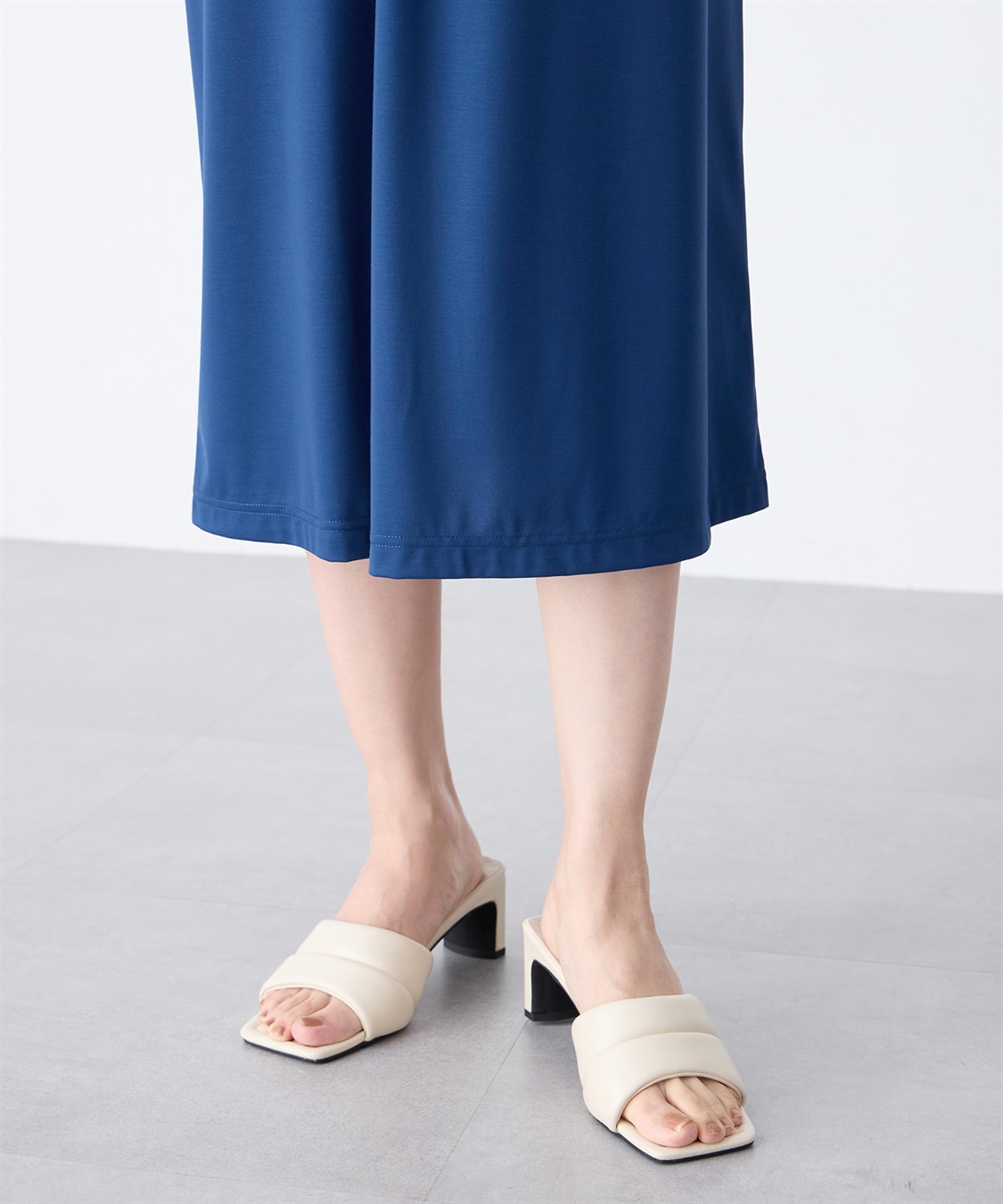 A/C DESIGN BY ALPHA CUBIC ヘンリーネック風カットワンピース_sub_18