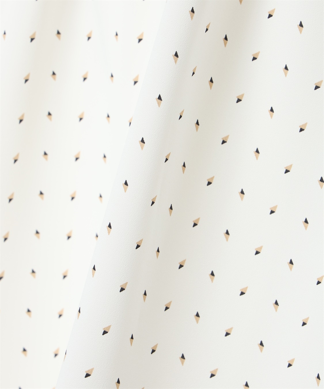 A/C DESIGN BY ALPHA CUBIC 幾何プリントジョーゼットブラウス_sub_27