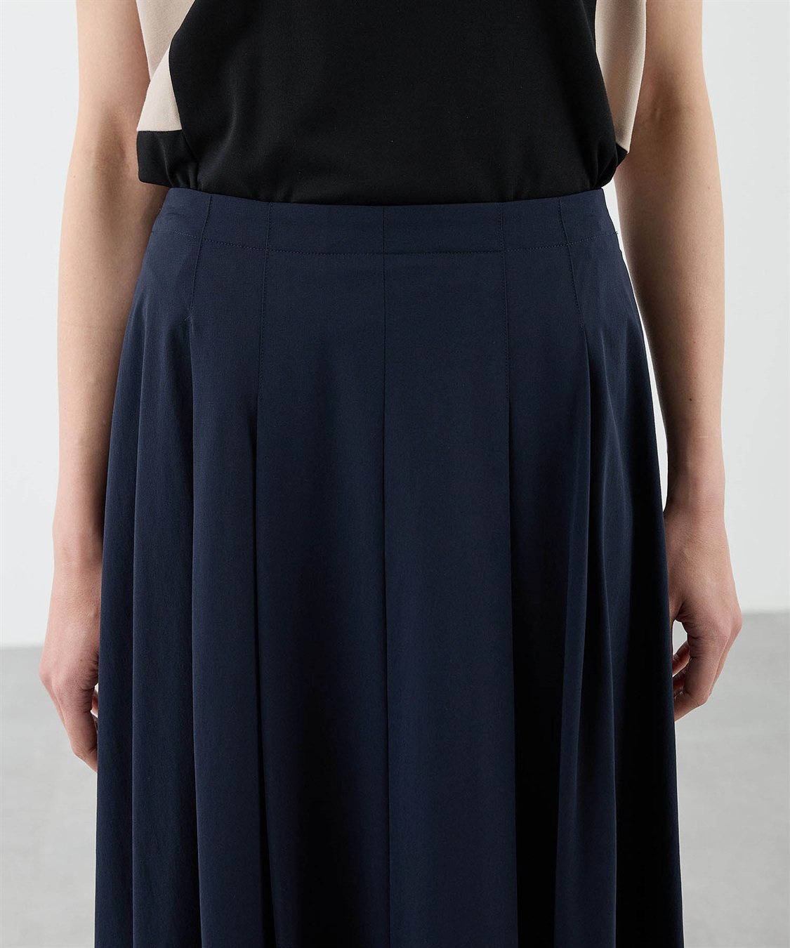 A/C DESIGN BY ALPHA CUBIC 【美モーション】ストレッチナイロンラッシュフレアスカート【接触冷感・UVカット・撥水・ウエスト後ろゴム】_sub_18