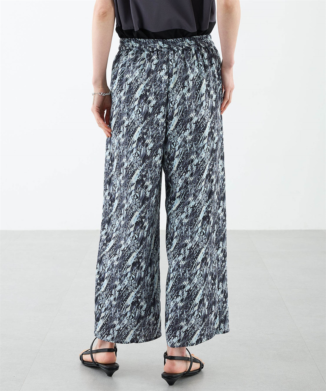 A/C DESIGN BY ALPHA CUBIC 【アルコラージュ】幾何プリントイージーパンツ【ウエスト後ろゴム】_sub_10