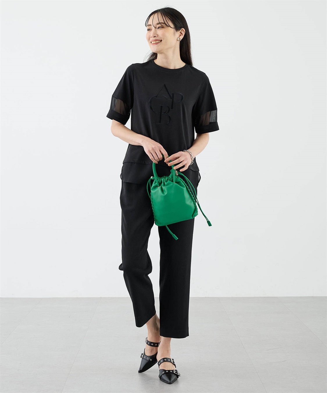 美モーション】トリニータストレッチテーパードパンツ【接触冷感