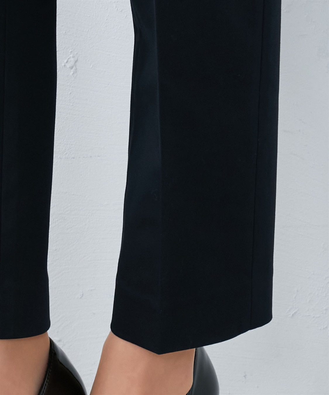 A/C DESIGN BY ALPHA CUBIC コットンサテンストレッチテーパードパンツ_sub_7