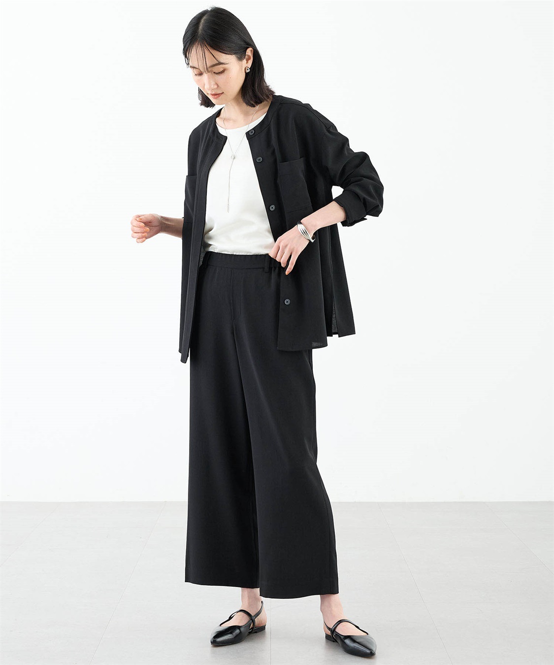 美品 アタッチメント STUDIOUS別注 ストレッチノーカラージャケット 美モーション】ストレッチノーカラーシャツジャケット【接触冷感