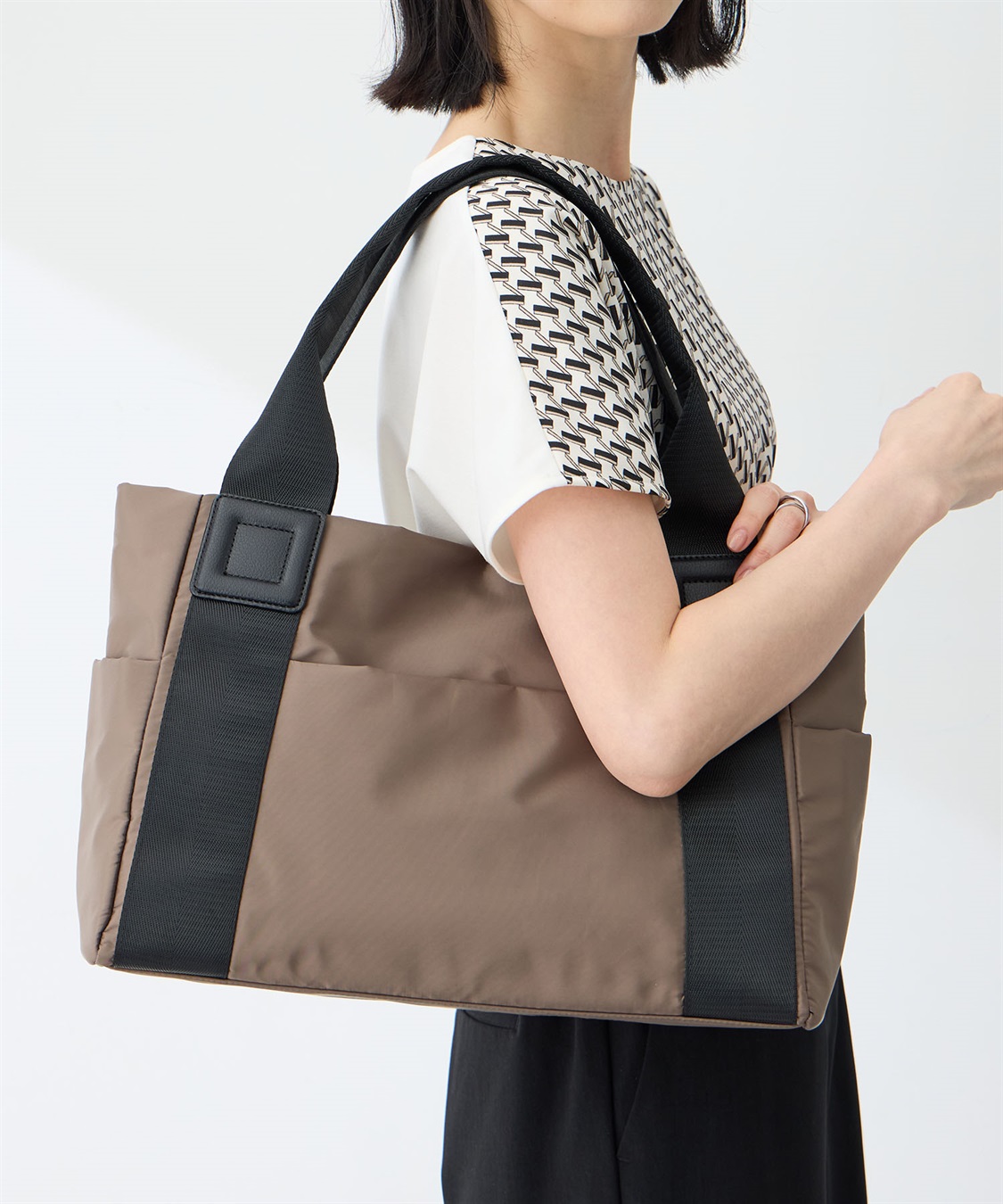 A/C DESIGN BY ALPHA CUBIC 軽量A4トートバッグ 【A4・ノートパソコン・タブレット収納可能】_sub_3