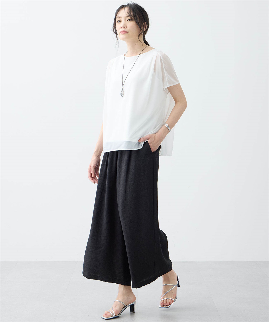 正規品　美品エルメス　時計　ネックレス　ピアスなど　入れ　空箱　巾着袋　9セット 3color Oネックレス ASMAMA 正規品 ZEROBASEONE ソンハンビン
