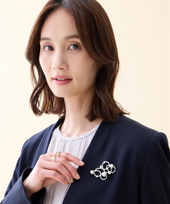 A/C DESIGN BY ALPHA CUBIC パールモチーフブローチ_subthumb_2