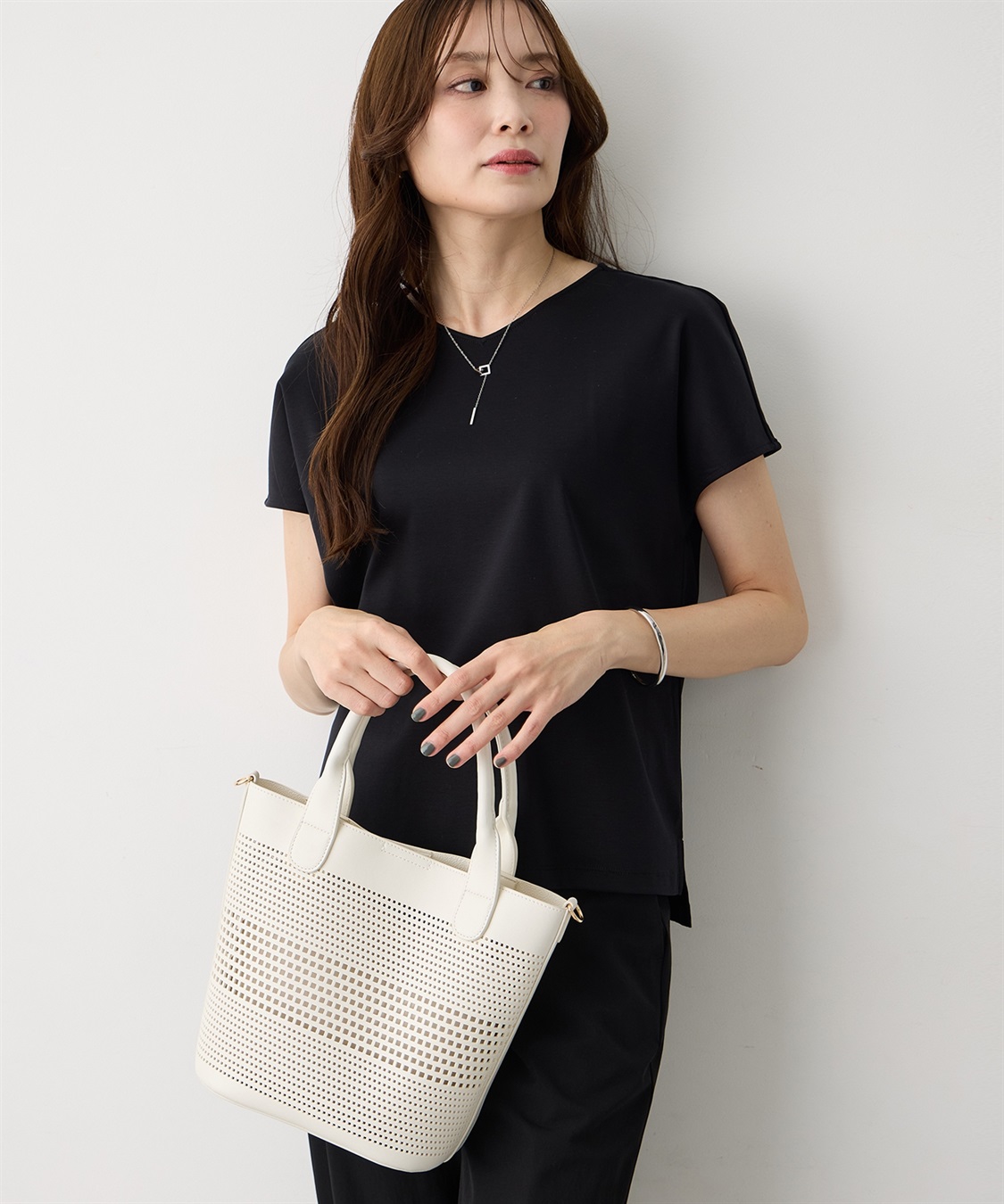 A/C DESIGN BY ALPHA CUBIC パンチング合皮2WAYトートバッグ_sub_2