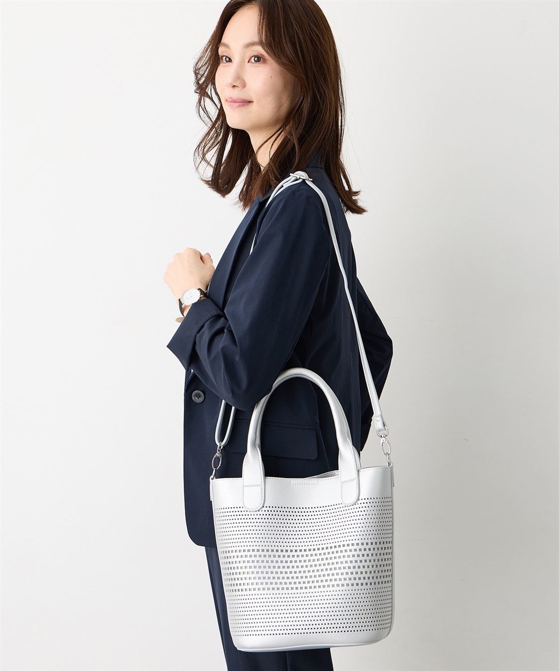 A/C DESIGN BY ALPHA CUBIC パンチング合皮2WAYトートバッグ_sub_5