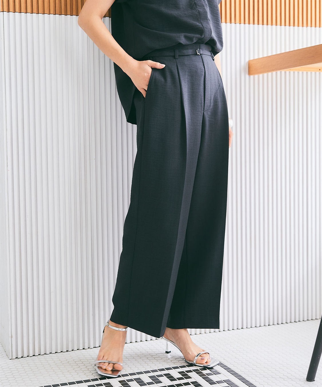 CROSS FUNCTION 【メディア掲載】《UVカット》サマナチュラセンタープレスワイドストレートパンツ【CF/クロスファンクション】_sub_1