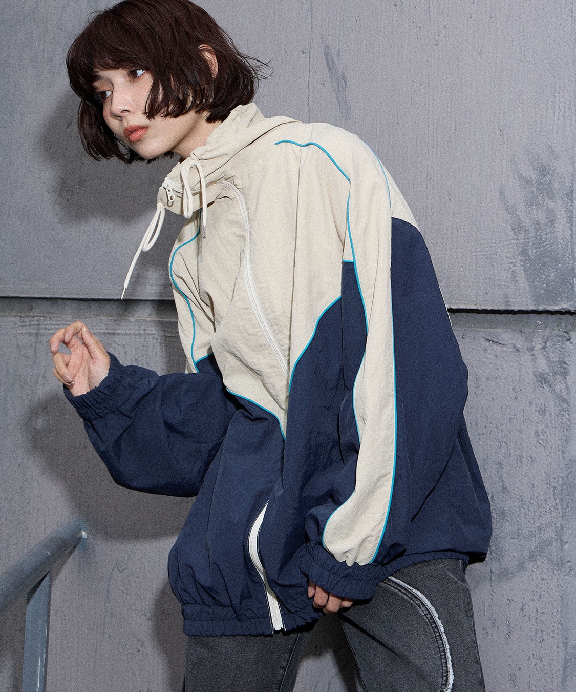 ユニセックス》配色切り替えナイロンジャケット ELLEgirl