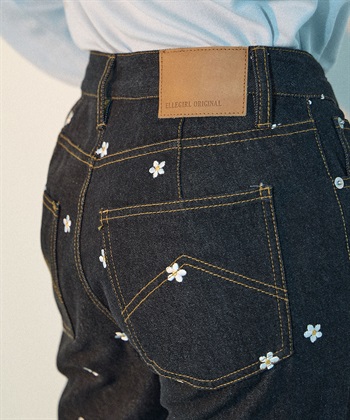 フラワー刺繍デニムパンツ ELLEgirl｜クロスプラス公式通販サイト