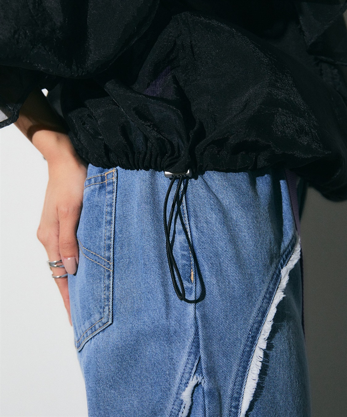 ELLEgirl ボリュームフリルシアーブルゾン_sub_18