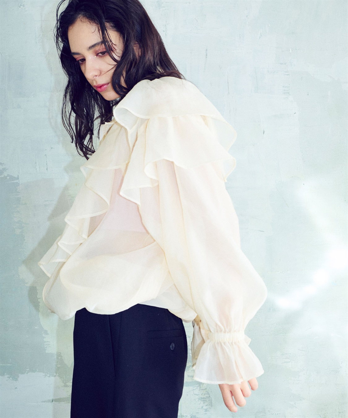 ELLEgirl ボリュームフリルシアーブルゾン_sub_20