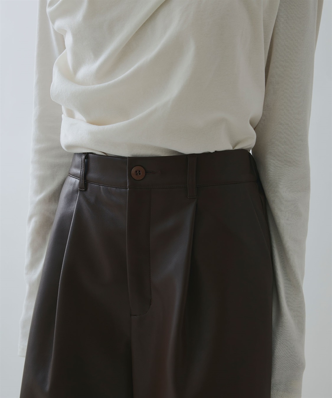 ELLEgirl ヴィーガンレザーハーフパンツ_sub_27