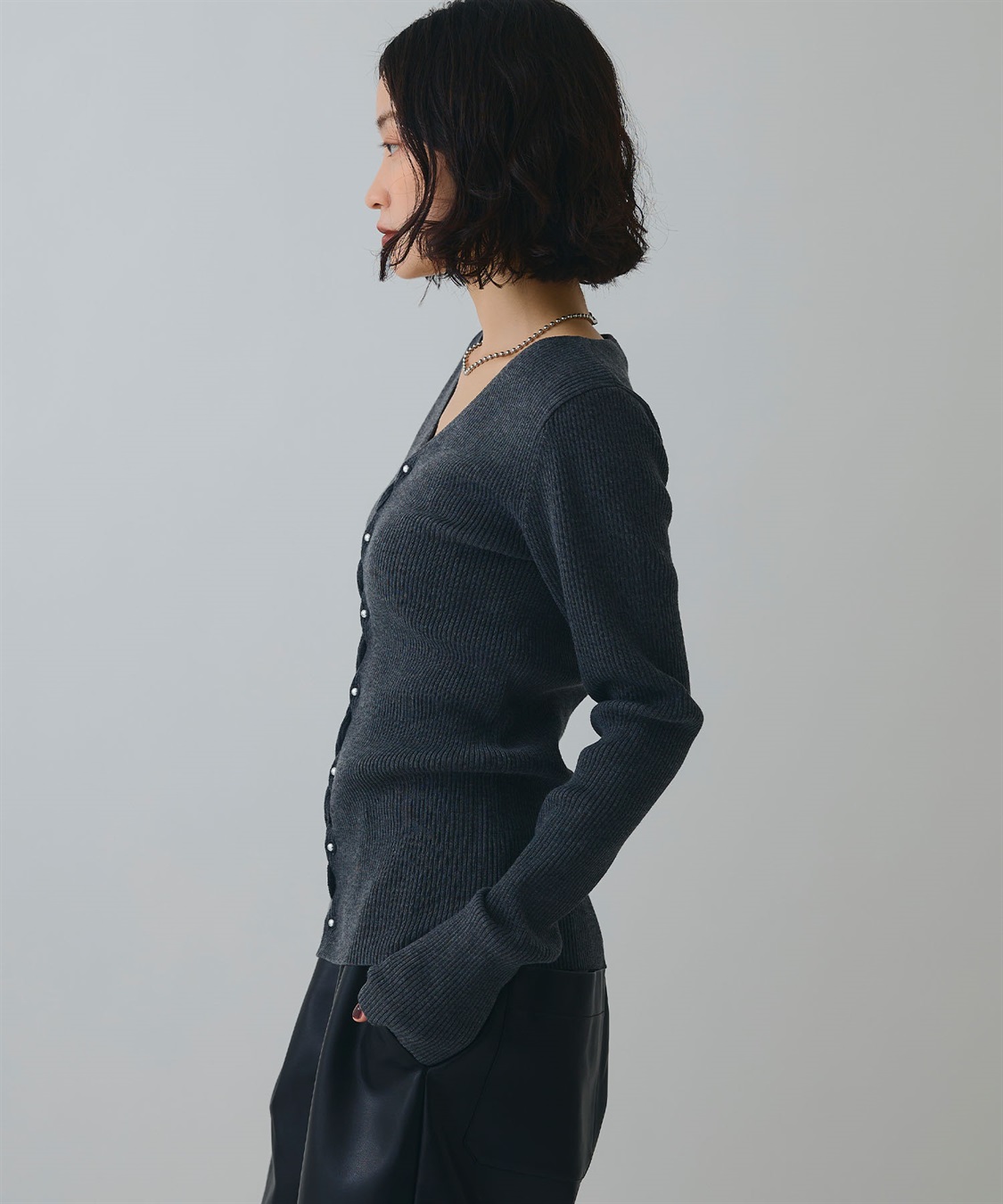 ELLEgirl メタル釦Vネックリブカーディガン_sub_24