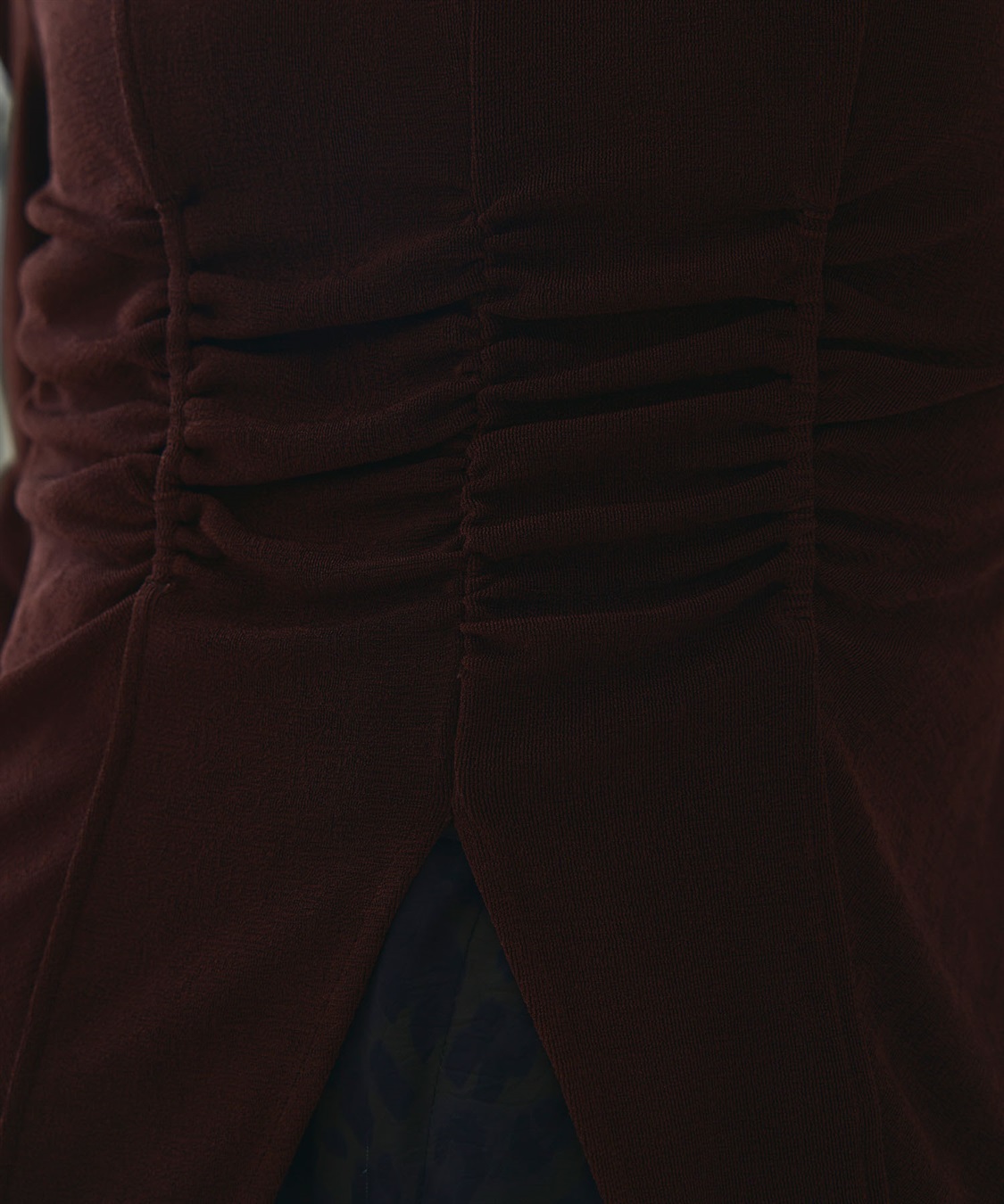 ELLEgirl フロントスリットシャーリングデザイントップス_sub_29