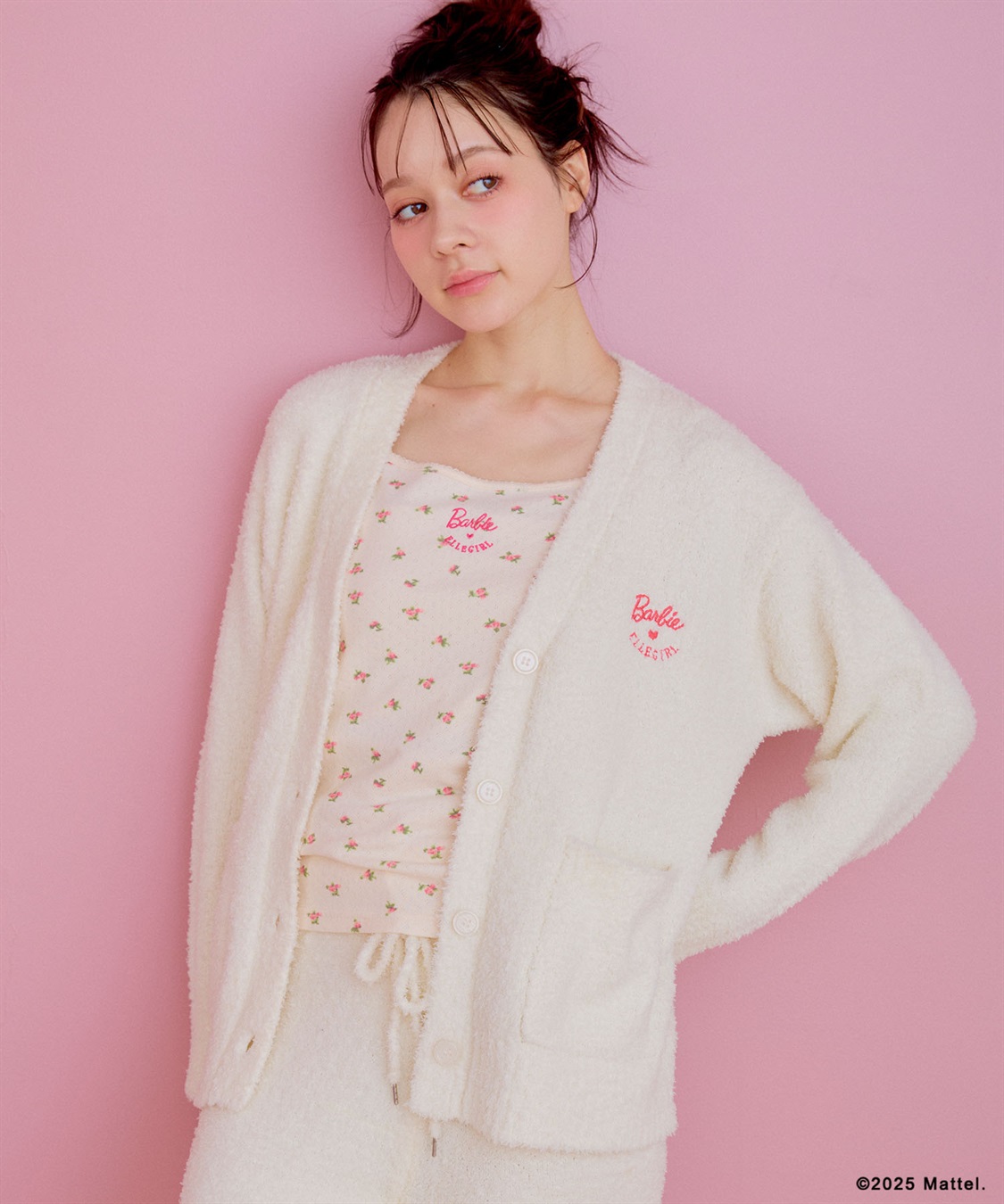 ELLEgirl 《Barbie×ELLEgirl》マシュマロタッチニットVﾈｯｸカーディガン_sub_1