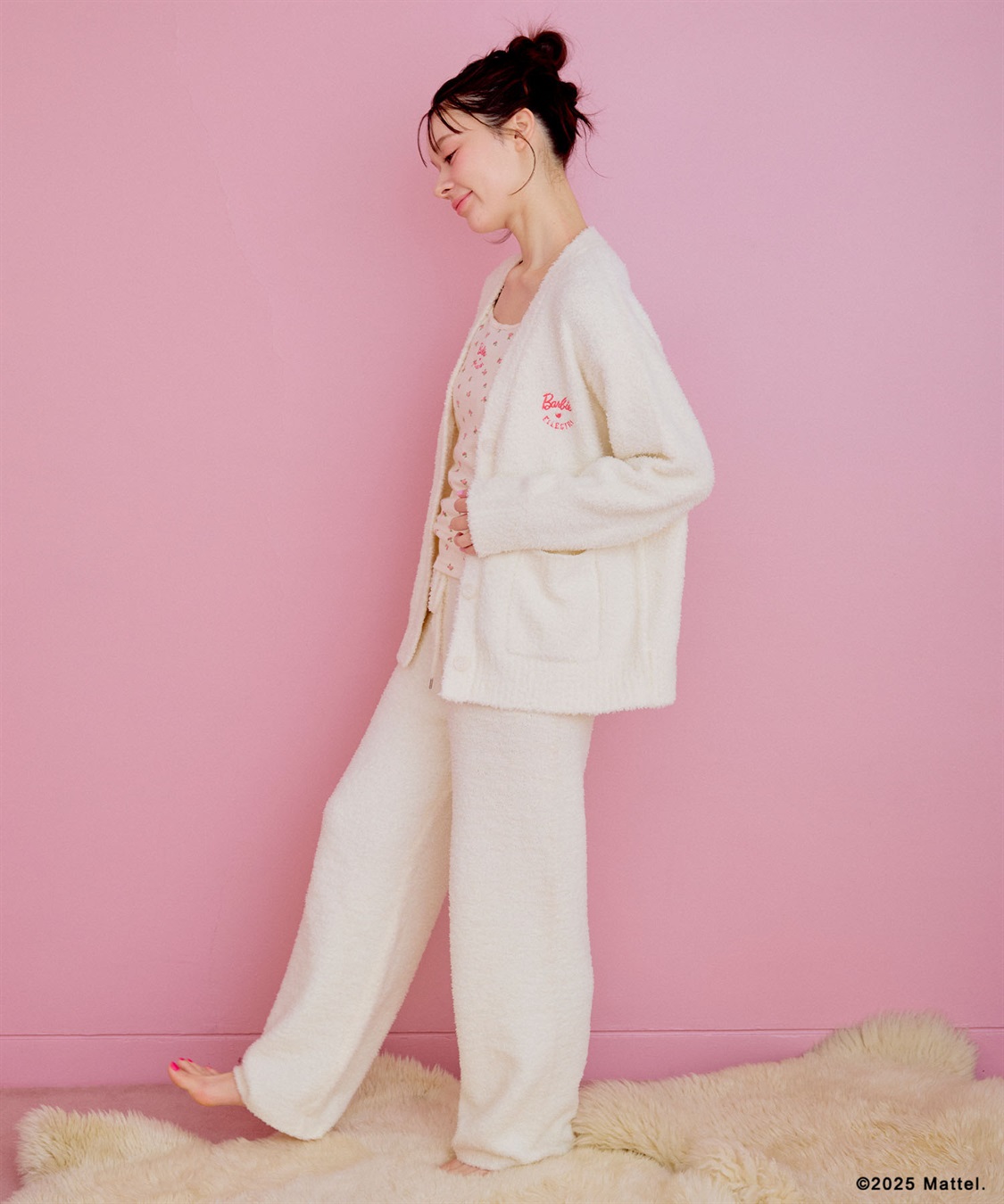 ELLEgirl 《Barbie×ELLEgirl》マシュマロタッチニットVﾈｯｸカーディガン_sub_10