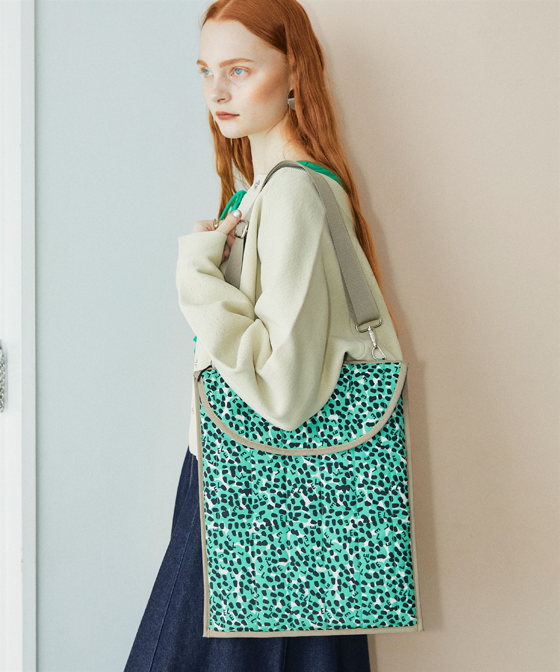 ELLEgirl ショルダーストラップ付PCケース_sub_2