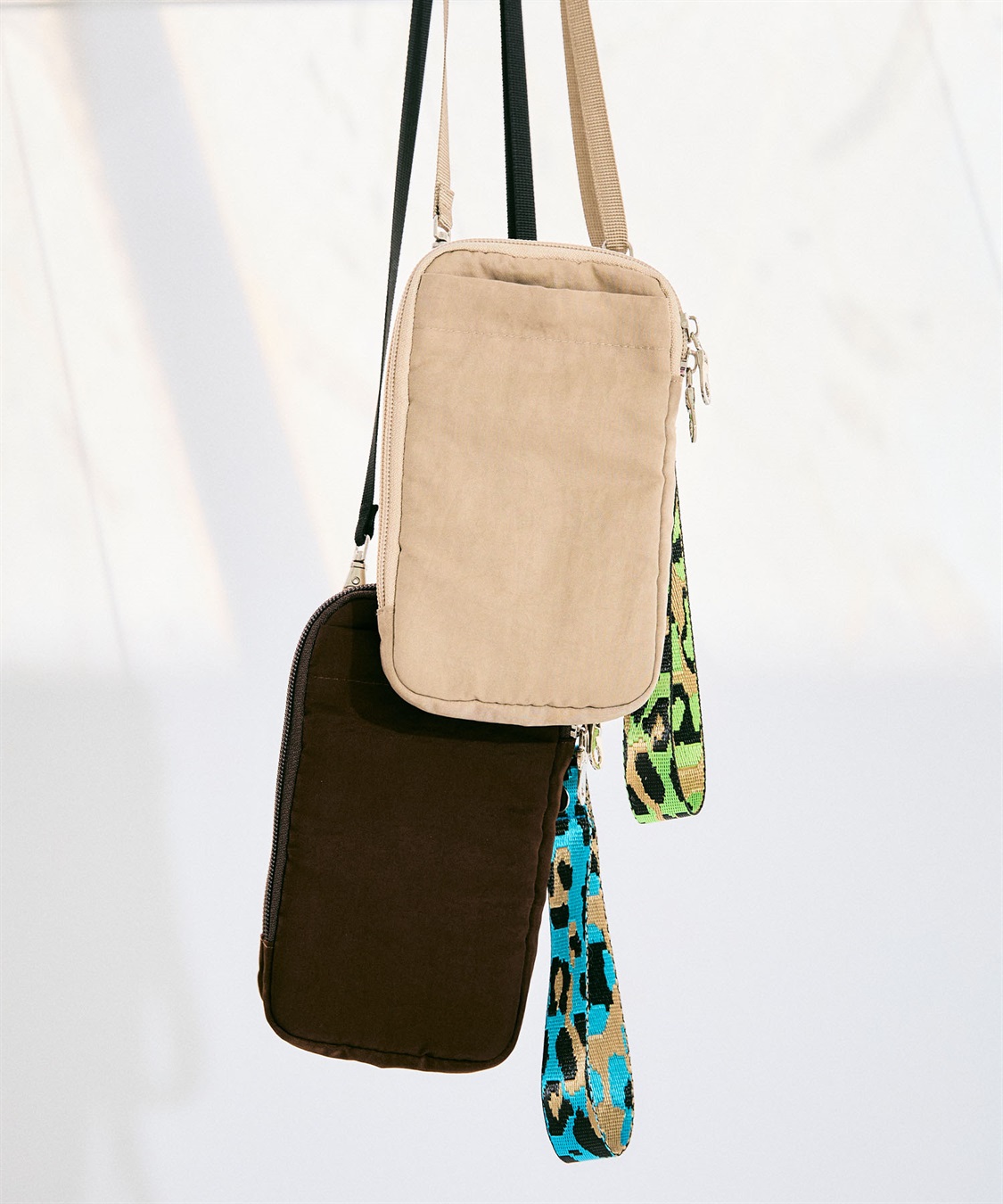 ELLEgirl ７ポケットマルチスマホショルダーバッグ_sub_5