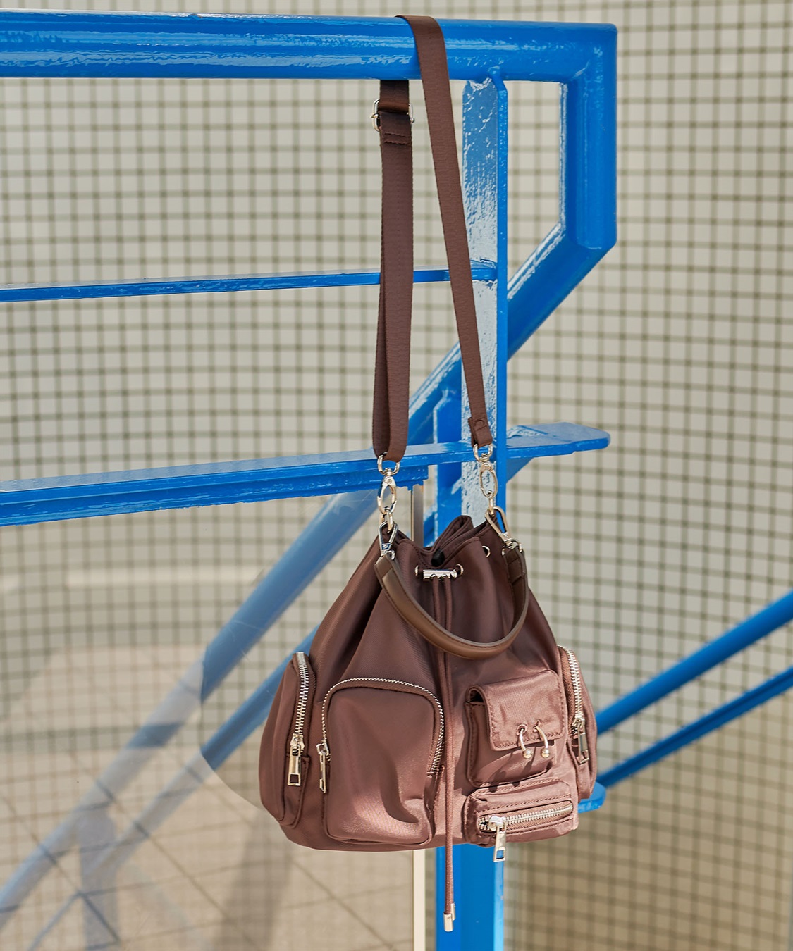 ELLEgirl ボディーピアス付アウトポケット巾着バッグ_sub_8