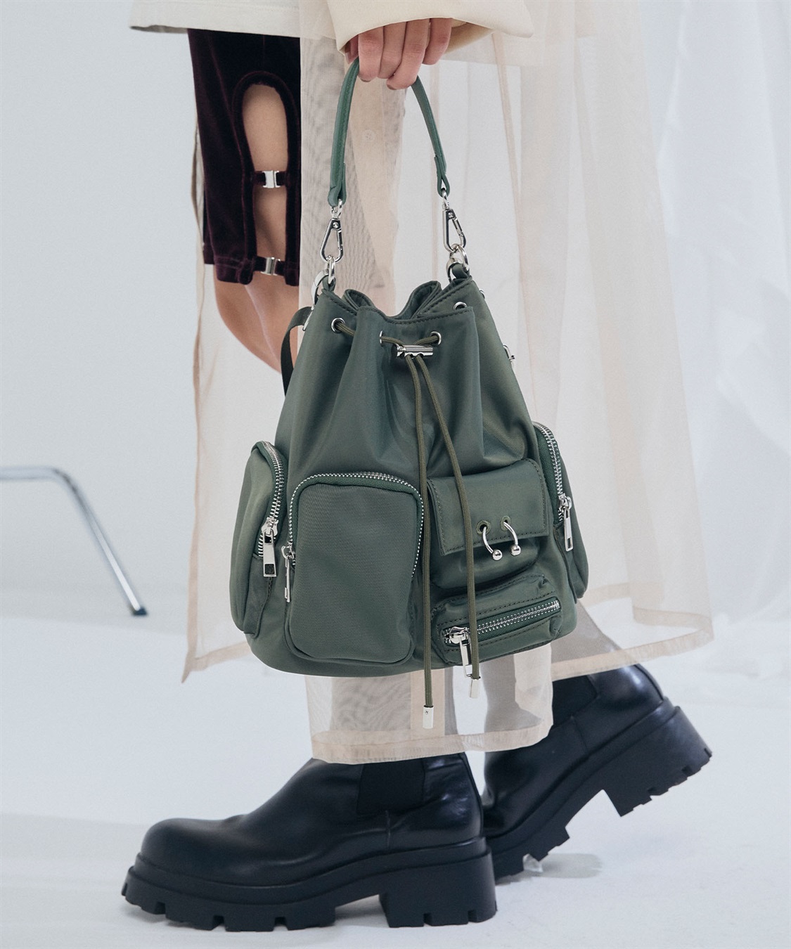 ELLEgirl ボディーピアス付アウトポケット巾着バッグ_sub_17