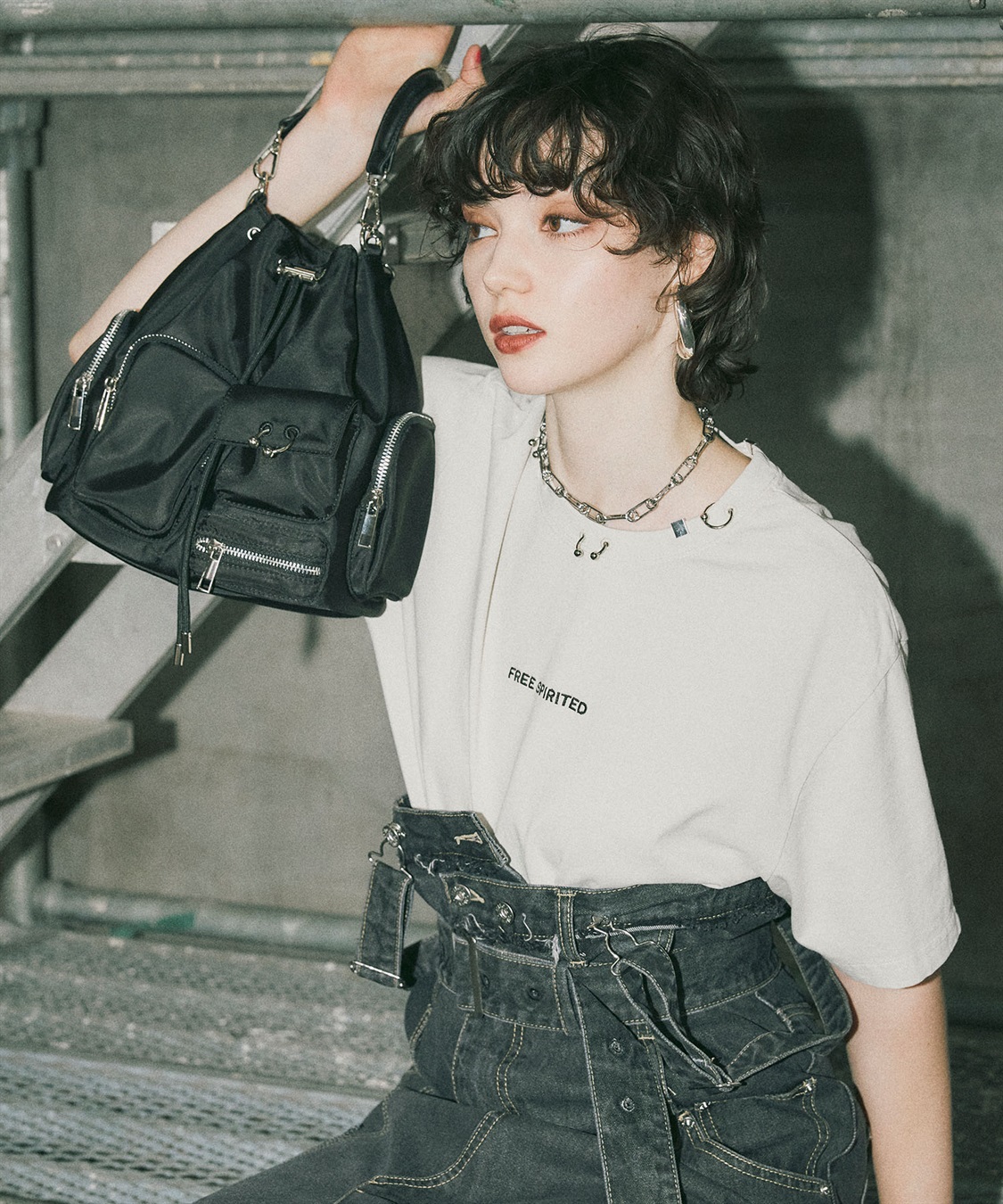 ELLEgirl ボディーピアス付アウトポケット巾着バッグ_sub_23