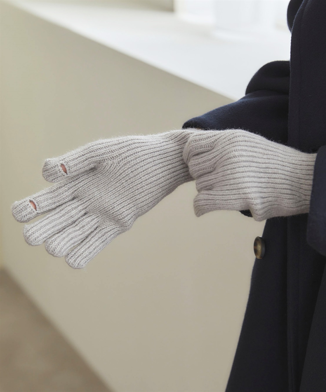 涼活本舗/温活本舗 【温活本舗】スマホ対応指穴あきリブ編み手袋_sub_1