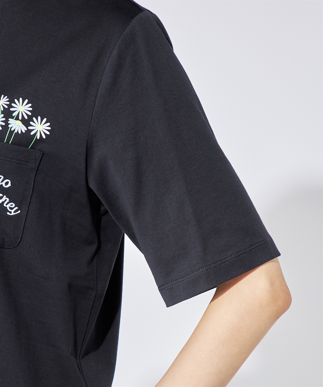 DECOY 【冷感】【汗じみ防止】ひやさらポケットプリントTシャツ_sub_7