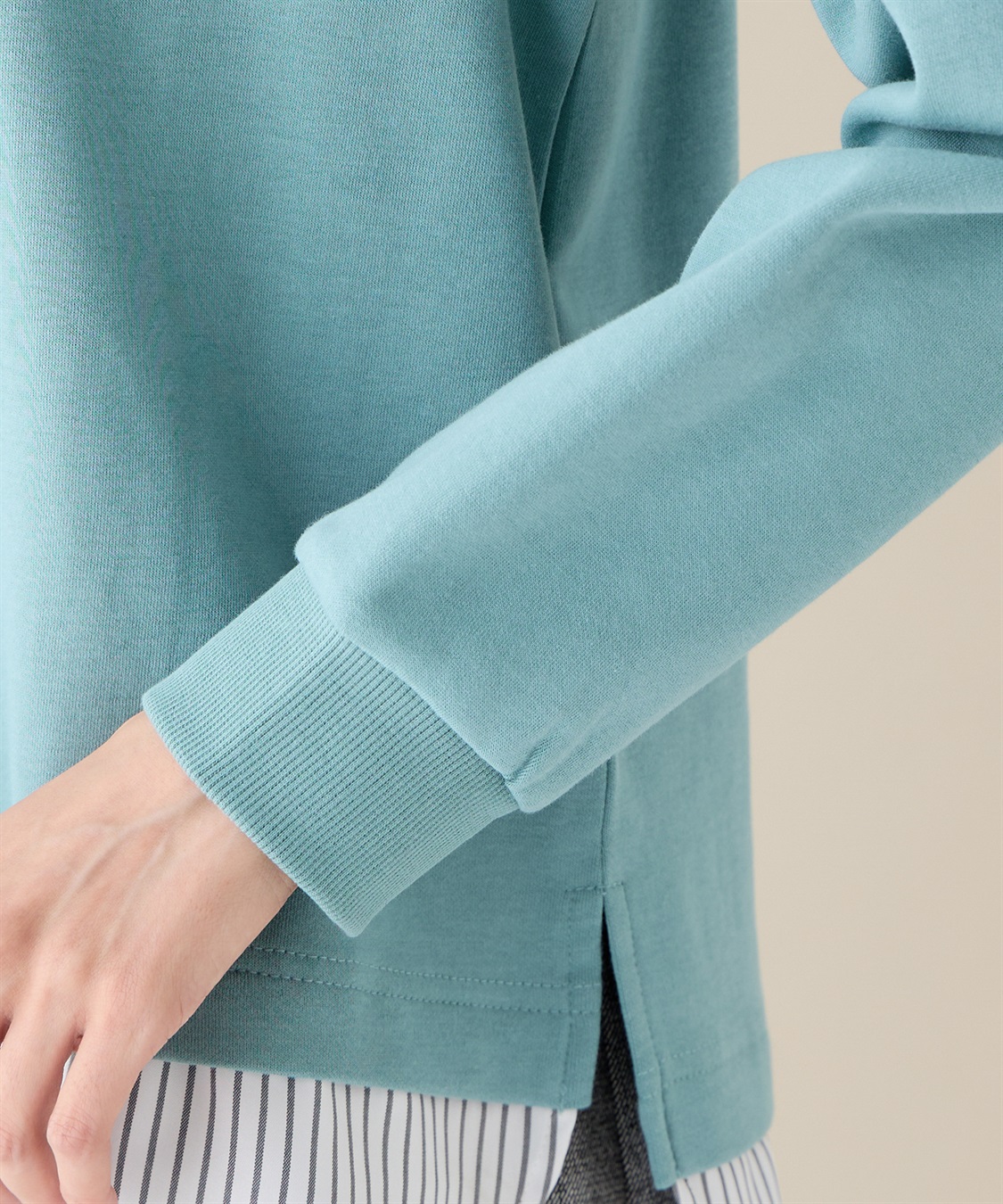 ダンボールストライプドッキングプルオーバー DECOY｜クロス