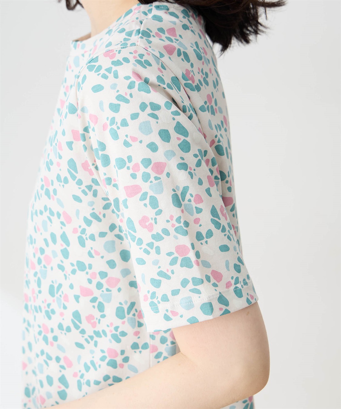 DECOY 【in Bloomコラボ】ひやさら総柄Tシャツ【冷感】【UVカット】【ひやさや・UVカット・オーガニックコットン】_sub_9