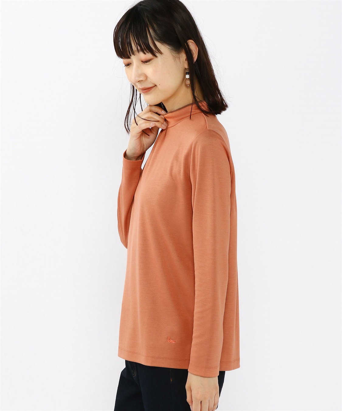 DECOY モダールポンチ襟はみだしハイネック_sub_1