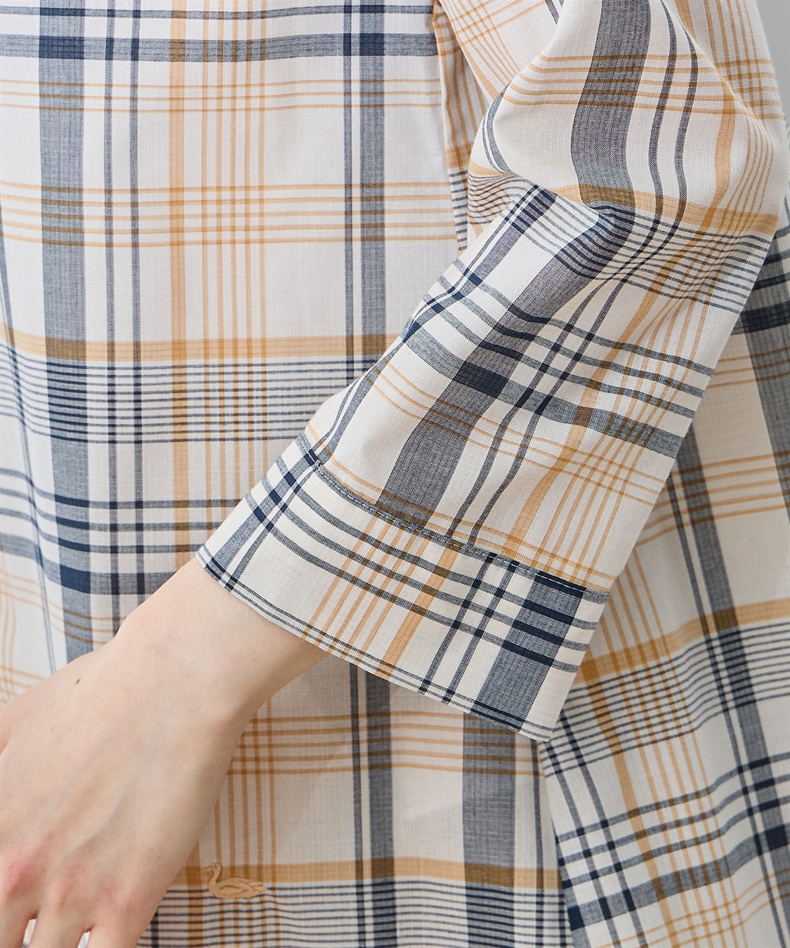 DECOY 【シワになりにくい】タックブラウス_sub_3