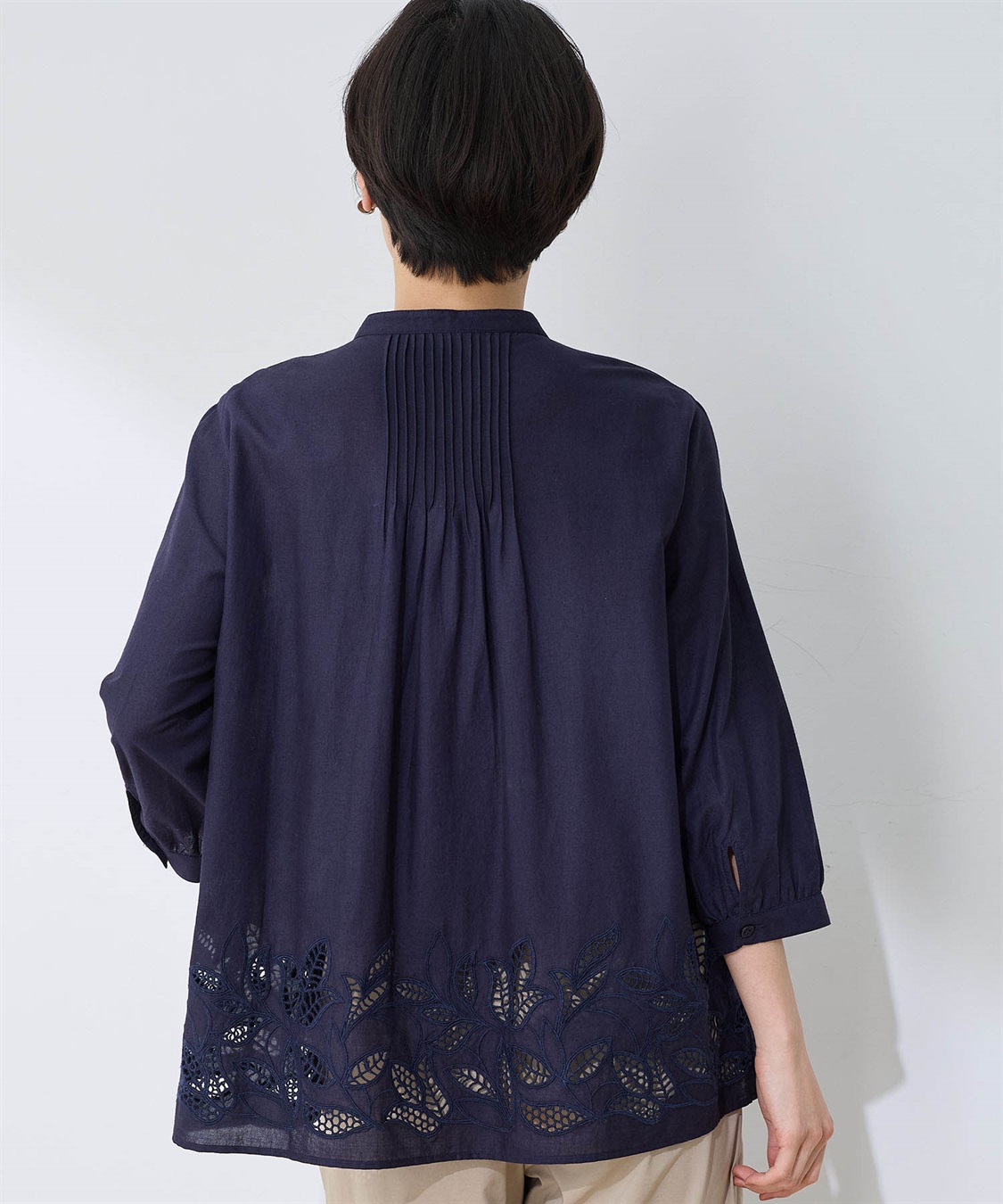 DECOY インド綿ピンタック刺しゅうブラウス_sub_5