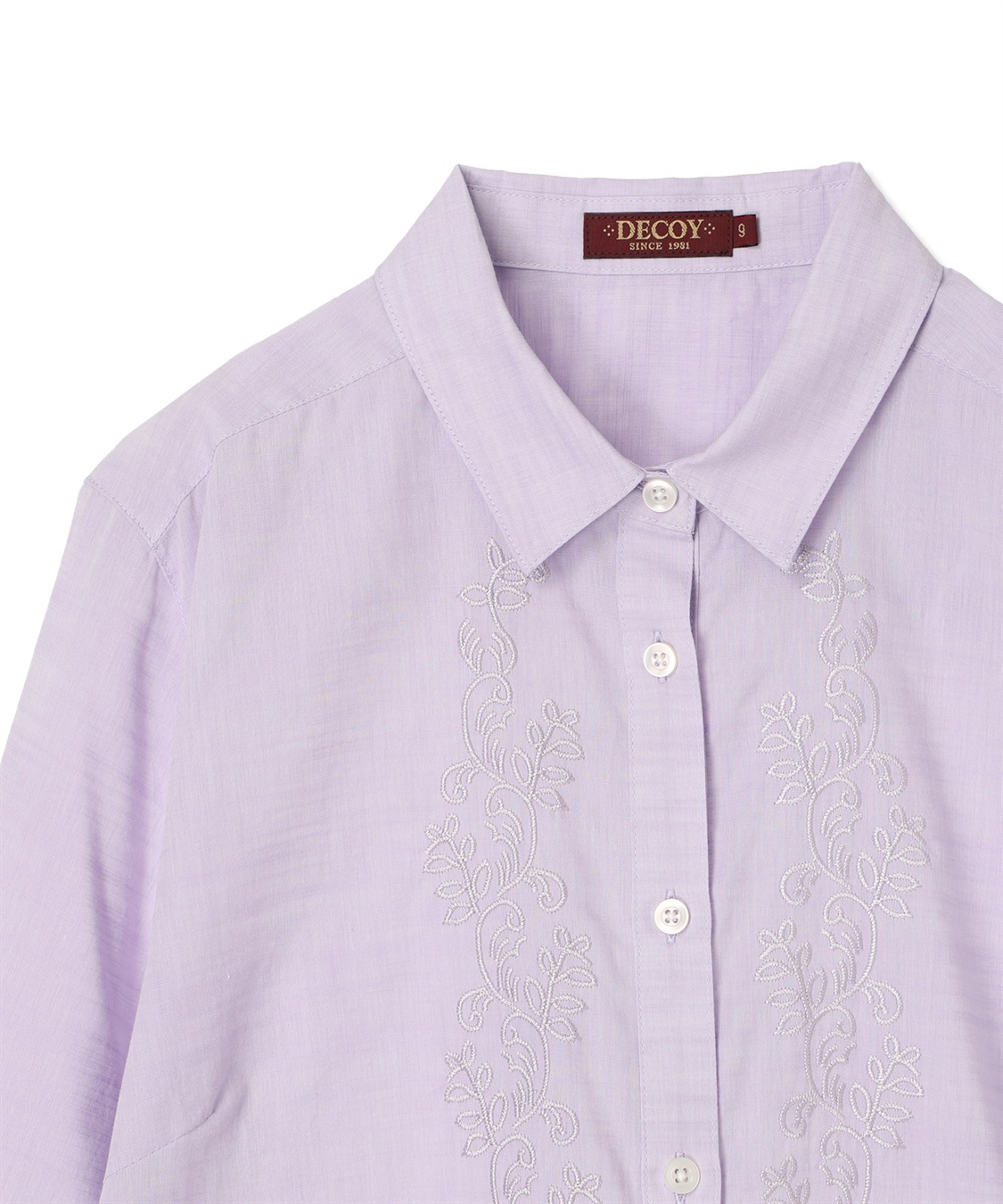 DECOY 【冷感】フロント刺しゅうブラウス_sub_16