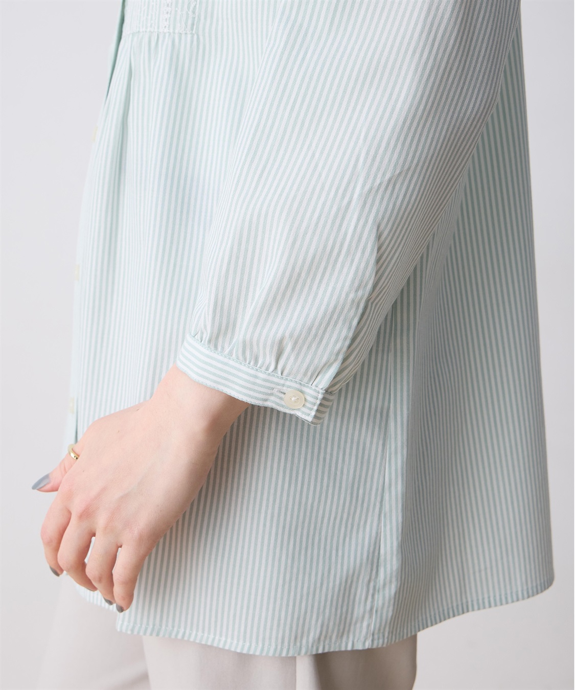 DECOY 刺しゅうストライプブラウス_sub_13